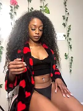 mismialove on StripChat 