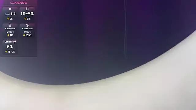 Freechat Mitikaa on StripChat