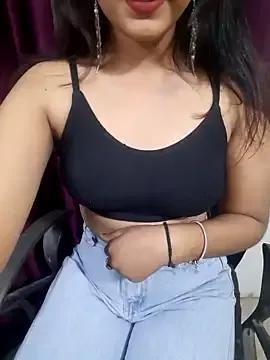 Monalisa670 from StripChat