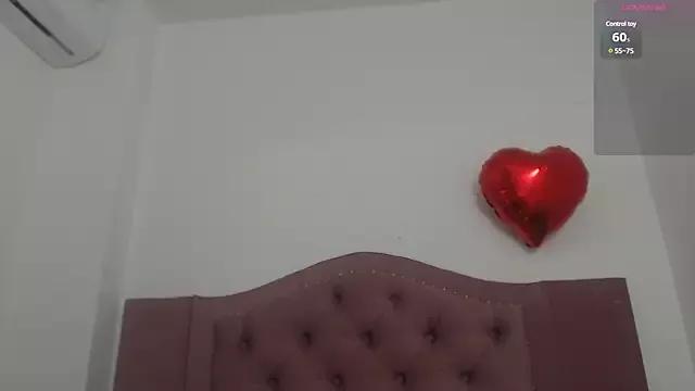 Private Naia69 on StripChat