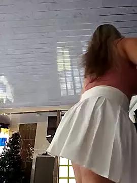 Natasanz on StripChat 