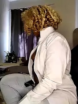 Nattybae009 on StripChat 