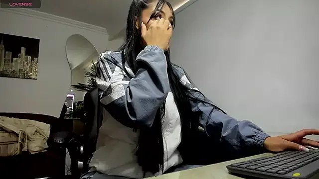 NebetColin on StripChat 