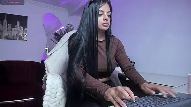 NebetColin on StripChat 