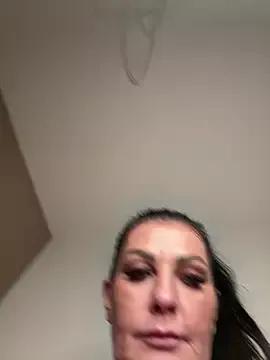 Explore Nola_Luxx-offiziell, she wants to masturbate for you Nola_Luxx-offiziell from StripChat