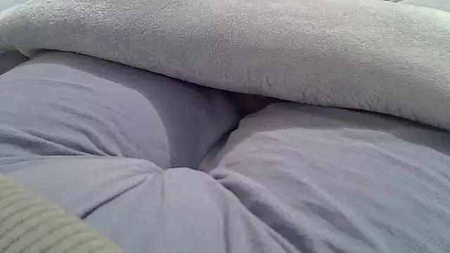 Freechat perescam on StripChat