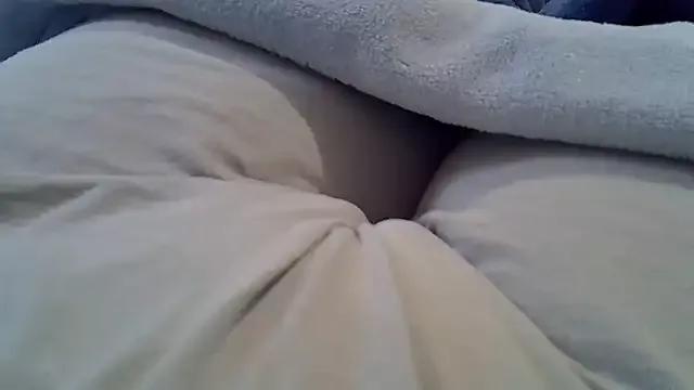 Freechat perescam on StripChat