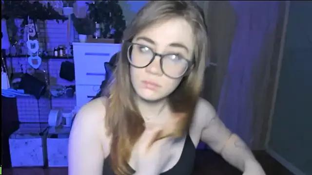 Checkout naked slut PureHeartt_ PureHeartt_ from StripChat