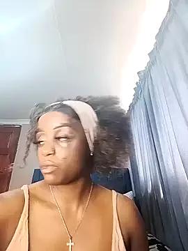 Queen-Chocolate from StripChat