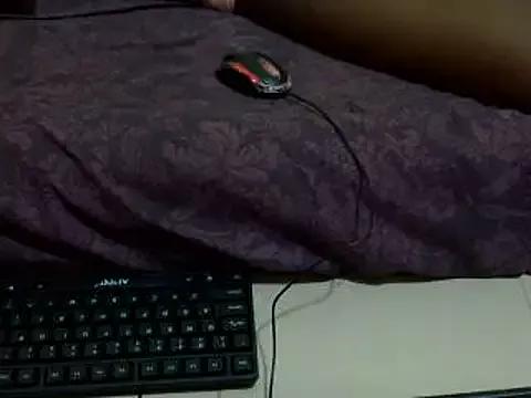 QUEEN-LIZ on StripChat 