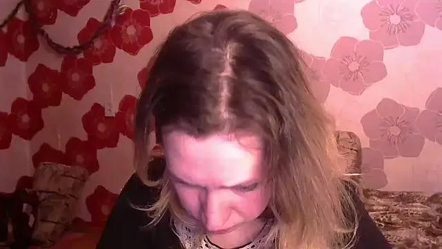 Queen_Daenerys on StripChat 