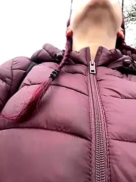 raen001 from StripChat