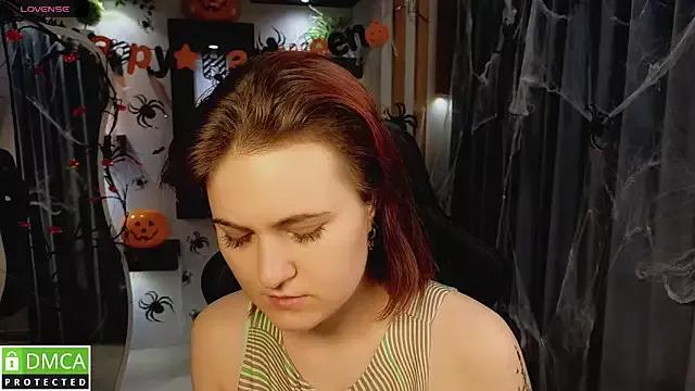 Roxy_foxi from StripChat