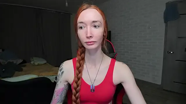 Roxy_Silver on StripChat