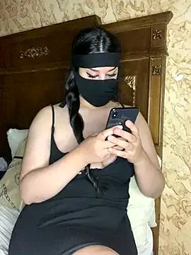 Freechat Rozzaa on StripChat