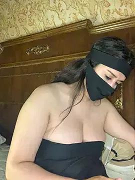 Freechat Rozzaa on StripChat