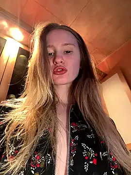 saint_cat25 on StripChat