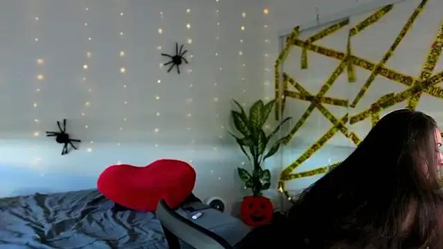 Explore hot slut Sapphir3xoxo Sapphir3xoxo from StripChat