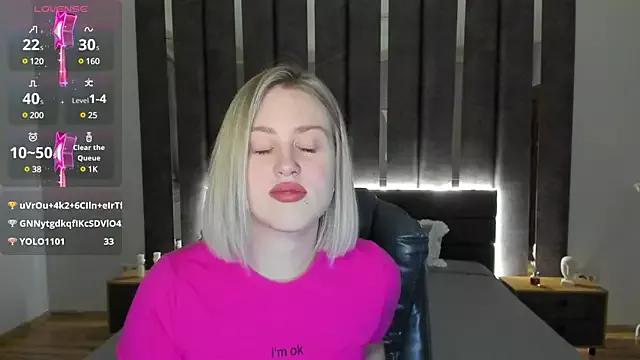 Sassy_Talkin_ on StripChat 