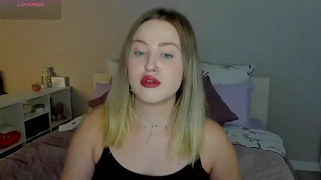 Sassy_Talkin_ on StripChat 