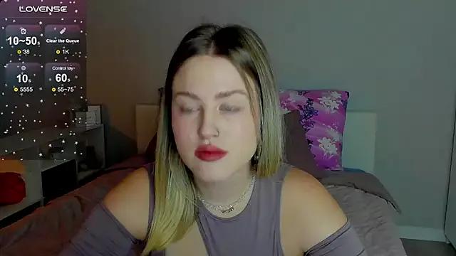 Sassy_Talkin_ on StripChat 