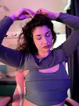 Freechat ScarletBloom_ on StripChat