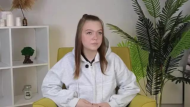 Slutty SeeCoonfare wants you to fuck her body now SeeCoonfare from StripChat