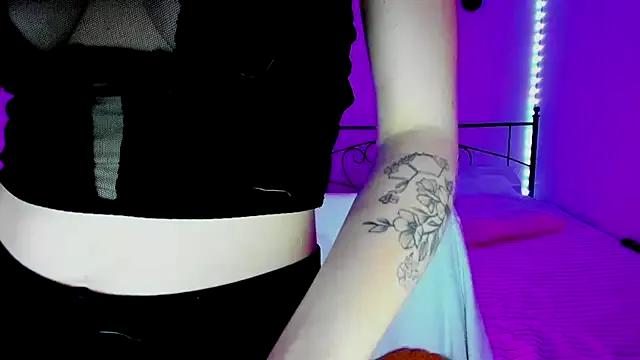 Freechat SexyCocobutt on StripChat