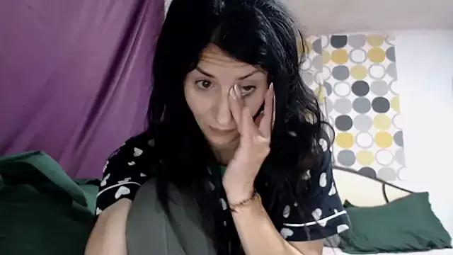 Discover hot camwhore Sexyevalove sexyevalove from StripChat