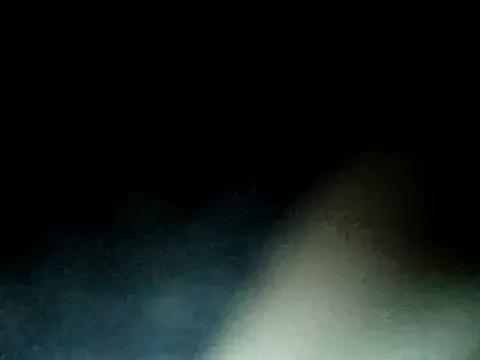 sexyhoney27 on StripChat 