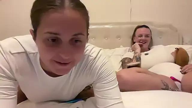 Cute Sexyyduoxx from StripChat Sexyyduoxx from StripChat