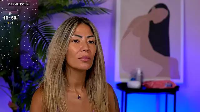 Freechat SophiaPotts on StripChat