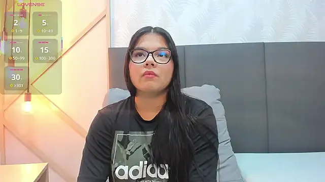 SophieHarris_ — footjob with oil