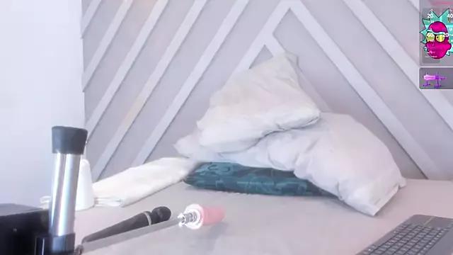 susy_monroe_ on StripChat 