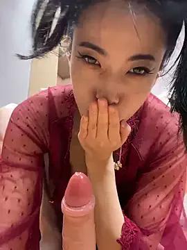 Sweet-521 on StripChat 