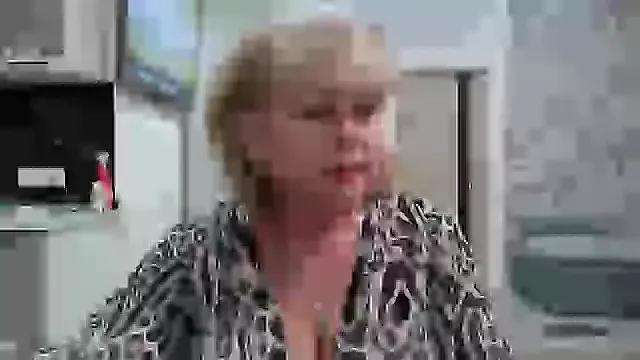 Sweet4104 on StripChat 