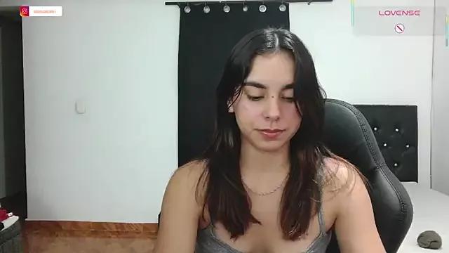 sweetcami1 on StripChat 