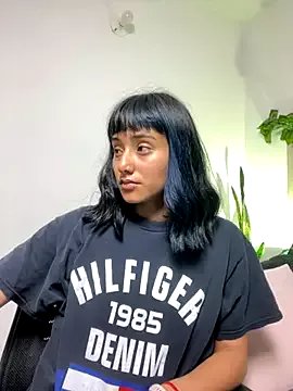 tati_cardenas on StripChat 