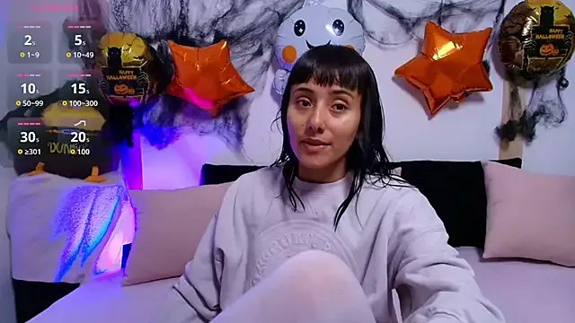 tati_cardenas on StripChat 