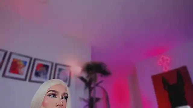 Sexy Taylor__foxxx wants you to fuck zir body now Taylor__foxxx from StripChat