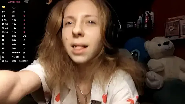 TiaraHenegan — take off my shorts