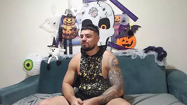 Explore Tiberius_hunk, he wants to masturbate for you Tiberius_hunk from StripChat