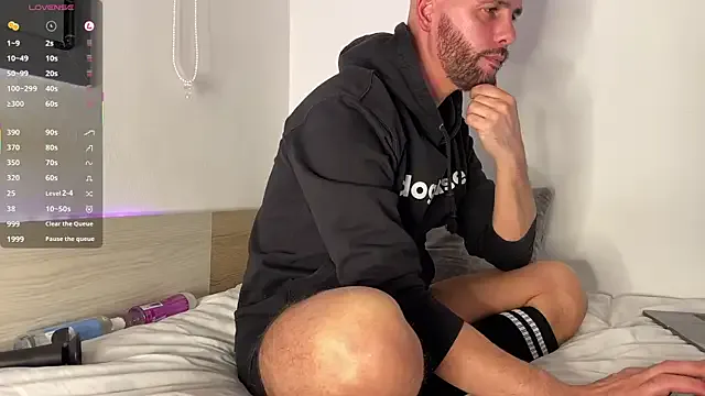 tim_beard on StripChat