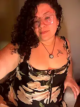 VanesssaMilf_ — 5 minutes control 2 toys