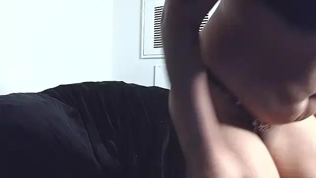 Explore Xxotickrystal, she wants to masturbate for you Xxotickrystal from StripChat