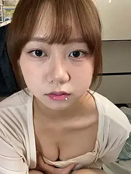 zaizaiNono on StripChat 