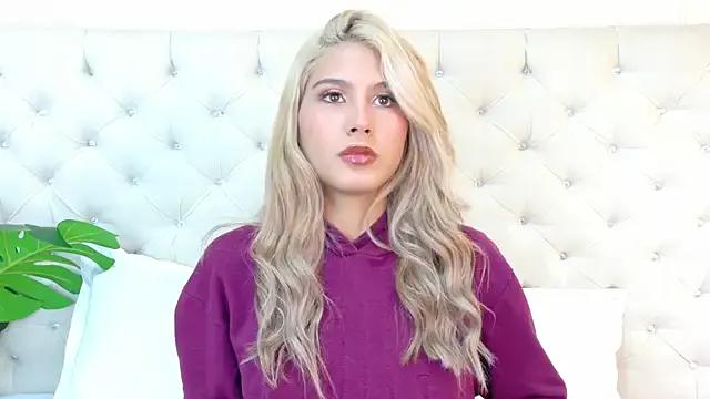 Freechat ZoehAngel on StripChat