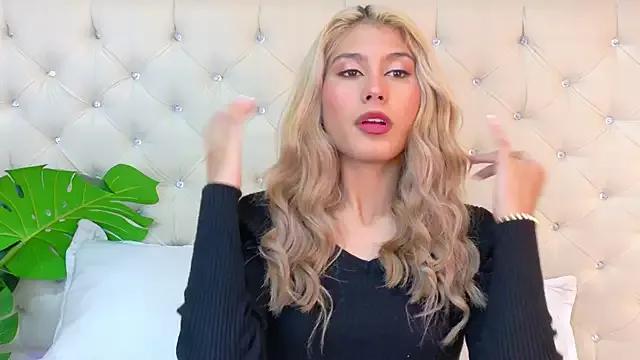 Freechat ZoehAngel on StripChat