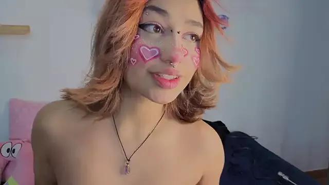 zoelight18 from StripChat